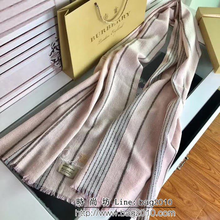 BURBERRY巴寶莉官網爆款 2018秋冬專櫃最新羊羔絨圍巾 男女情侶款 LLWJ6668